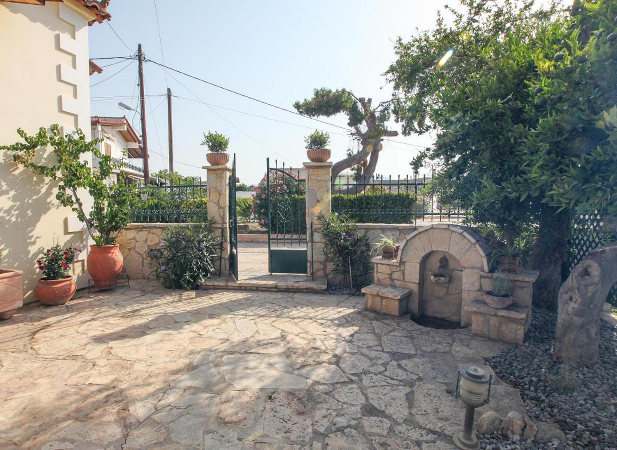 Traditional Guesthouse Asimakis Anifion Eksteriør billede